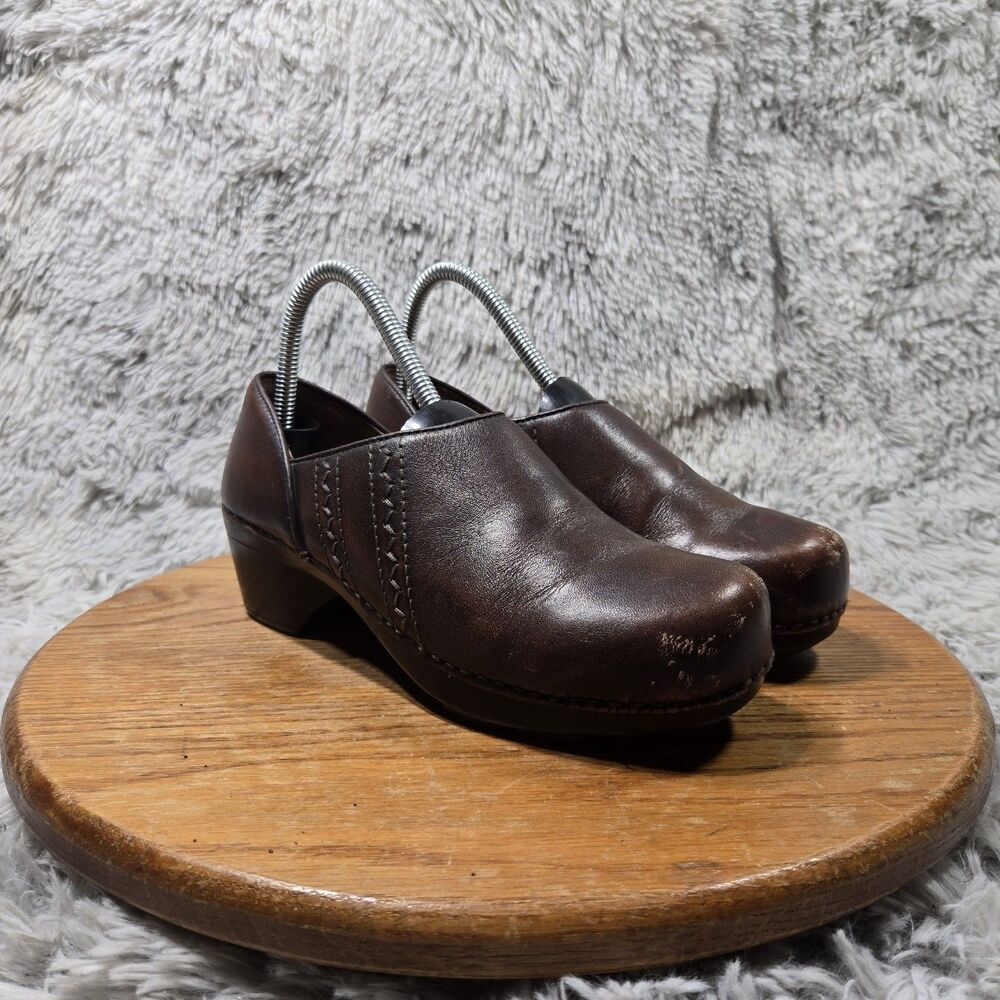 Dansko Sienna Comfort Clogs Womens 6.5-7 EU 37 Brown Leather Slip-On Workwear
